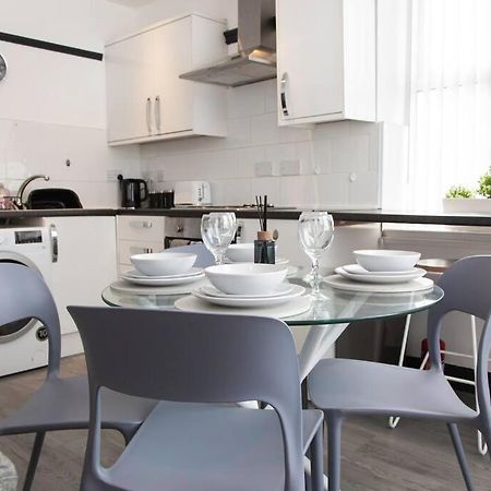Bootle, Liverpool Modern 1Bed Ftアパートメント エクステリア 写真