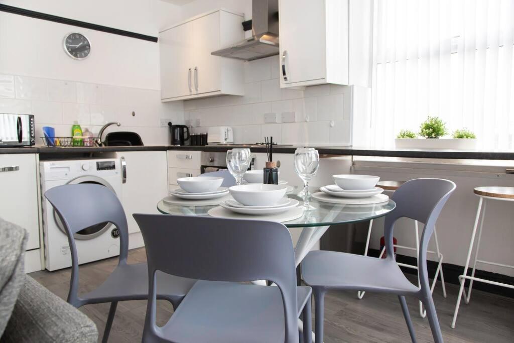 Bootle, Liverpool Modern 1Bed Ftアパートメント エクステリア 写真